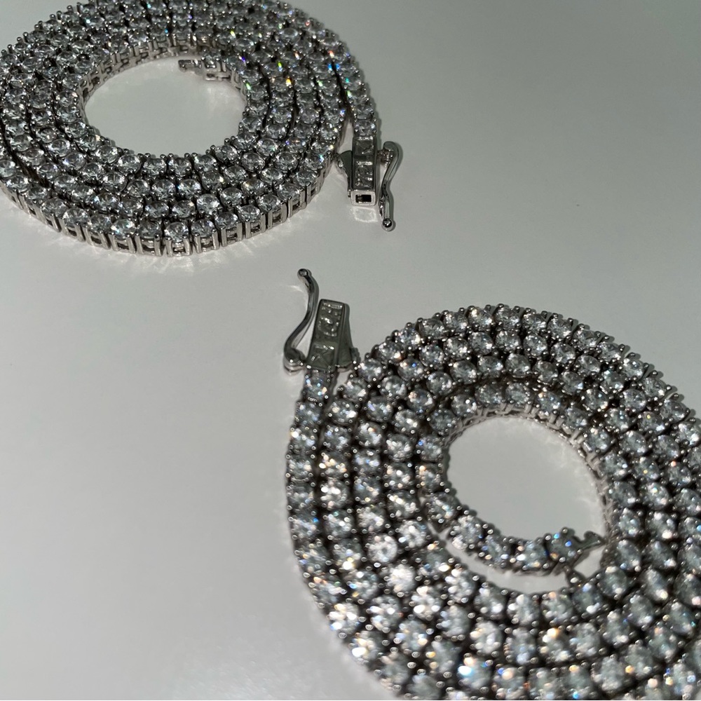 3mm Round Cut Tennis Necklace Bundle in White Gold (18” & 20”)